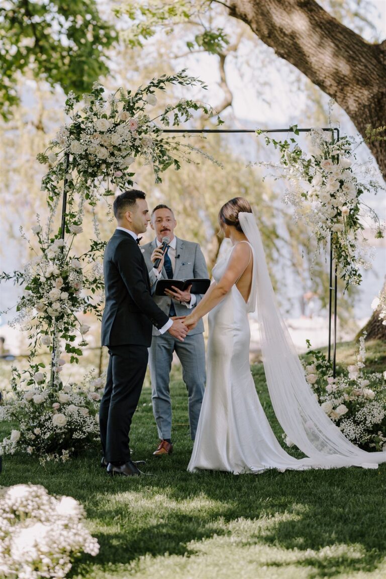 Jonathan Evans officiating Daniel and Maria's ceremony